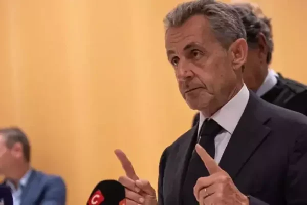 Sarkozy, 21 Ekim’de cezaevine girecek!