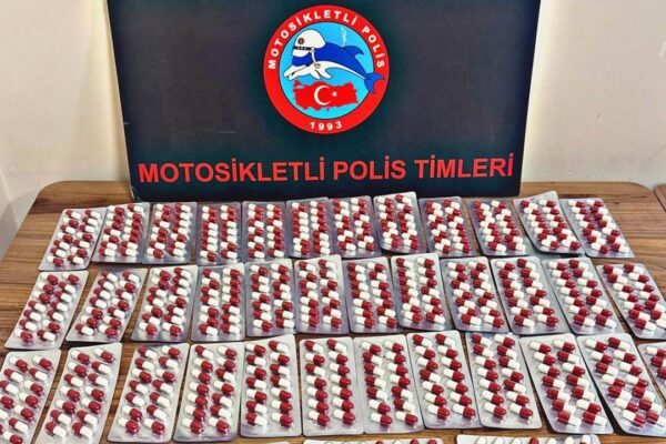 Manisa’da ‘zehir’ tacirleri tutu...