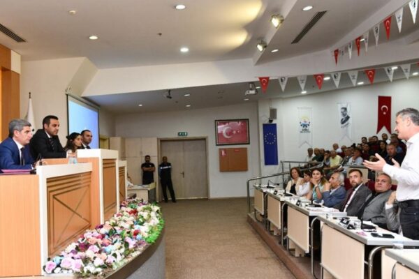 Çiğli’de 6 milyar 300 milyonluk bütçeye oyçokluğu!