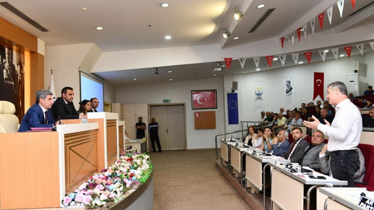 Çiğli’de 6 milyar 300 milyonluk bütçeye oyçokluğu!