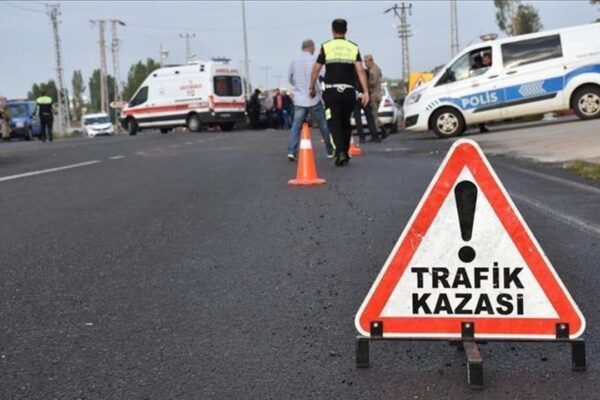 Afyonkarahisar’da feci kaza: 1 kişi can verd...