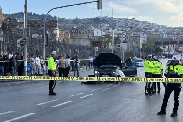 İzmir’in kalbinde moto-pusu… 3 şüpheli... İzmir’in kalbinde moto-pusu… 3 şüpheli...