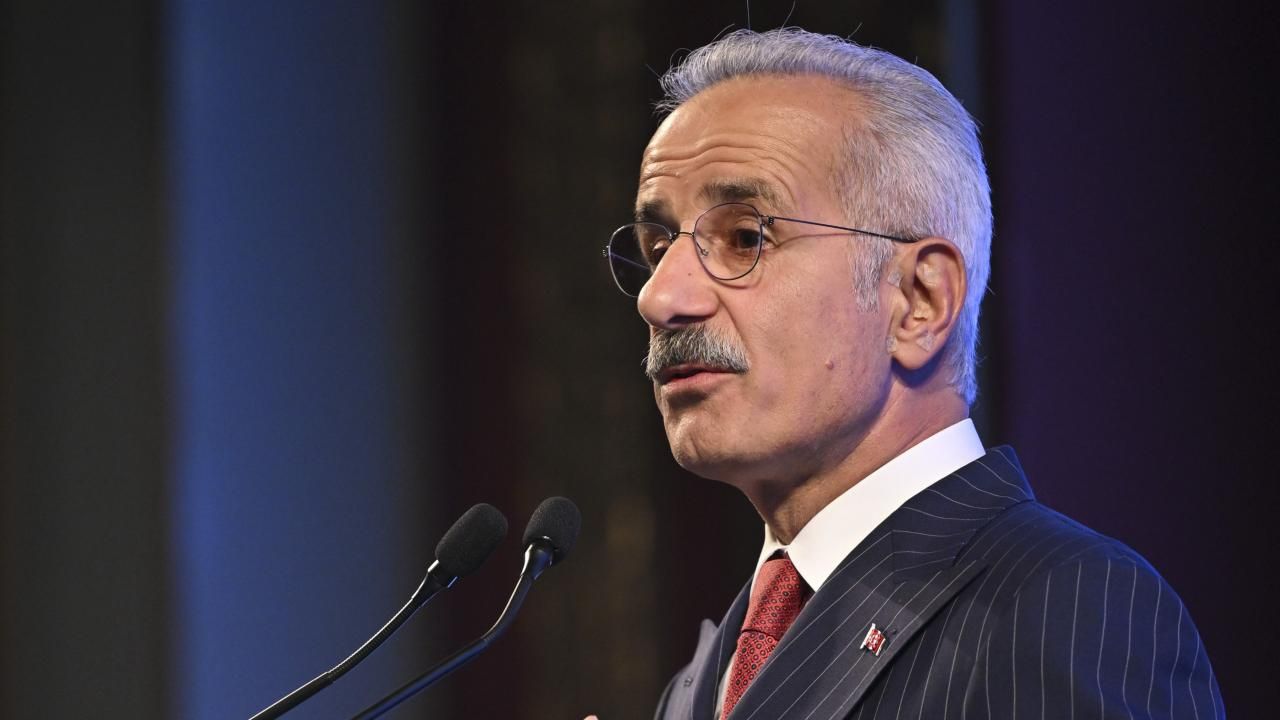 Bakan Uraloğlu: Ülkemizin dört bir yanını yüksek standartlı yollarla donatıyoruz