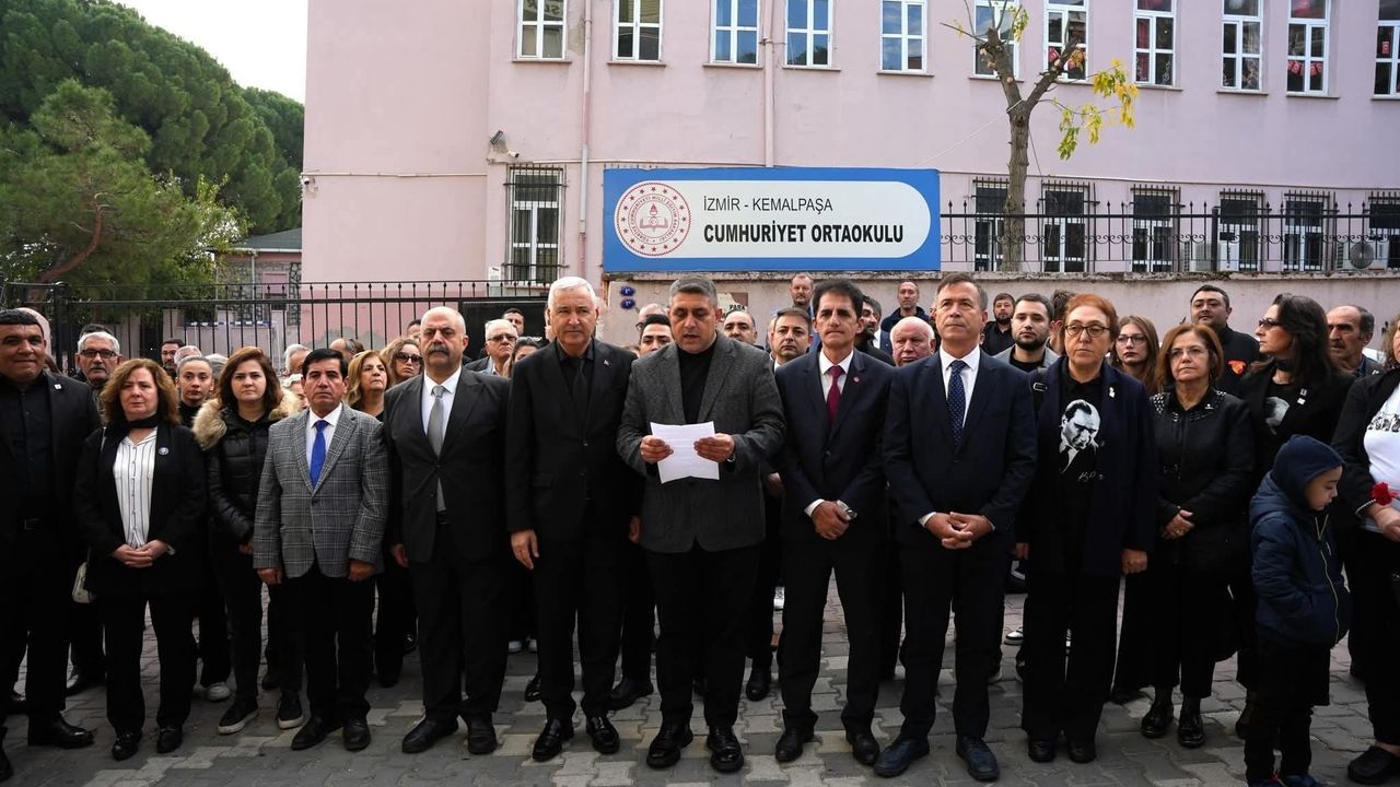CHP İzmir’den 30 ilçede anma töreni!