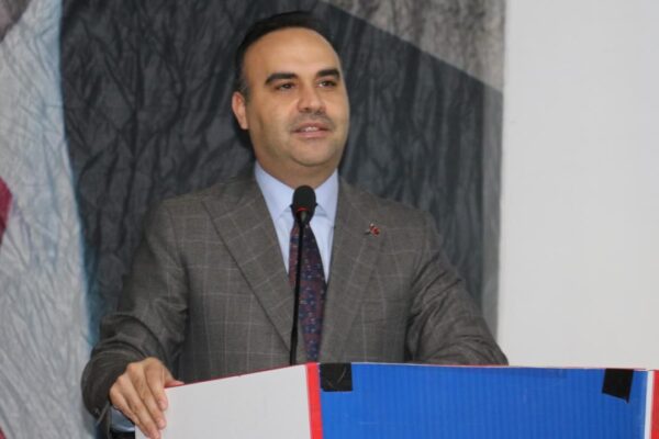 Bakan Kacır: Hak edilen refah seviyesine Terörsüz ...