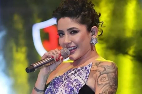 Melek Mosso, Instagram’da özel içerik paylaş...