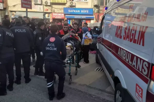 Trabzon’da bıçaklı kavga: 1’i ağır 8 y...