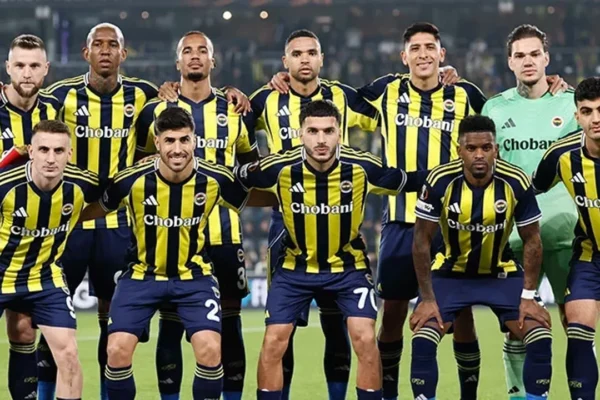Fenerbahçe’de 7 ayrılık! Fenerbahçe’de 7 ayrılık!