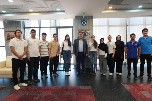 Manisa Büyükşehir Belediyesi’nden öğrenciler...