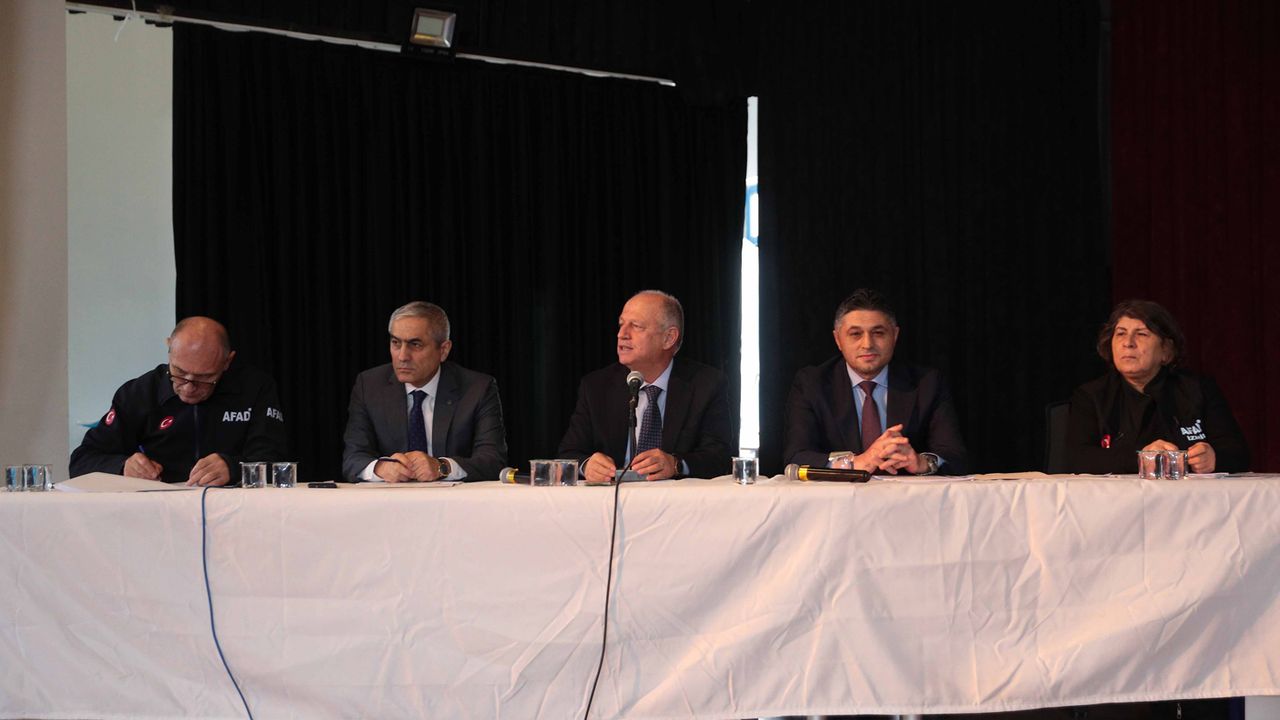 Aliağa’da İlçe Afet Müdahale Planı toplantısı gerçekleştirildi