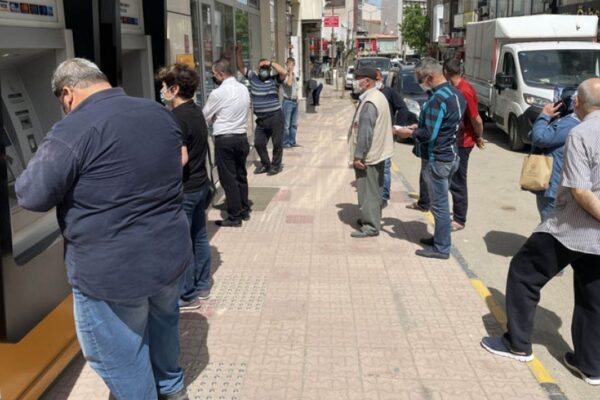 CHP’den ’emekli maaşı’ hamlesi: ... CHP’den ’emekli maaşı’ hamlesi: ...