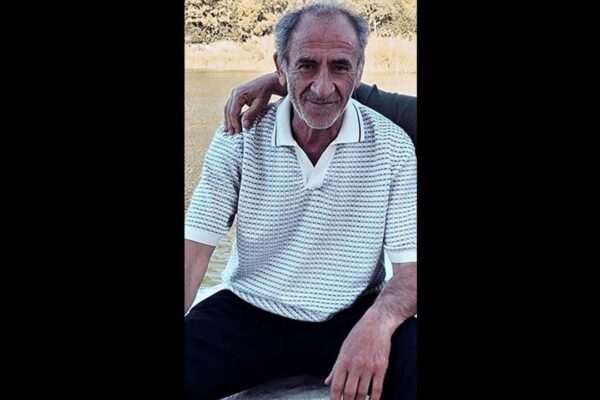 Arkadaşının otomobilinin altında kaldı… Geri...