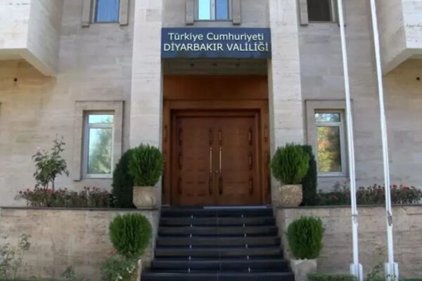Diyarbakır’da 4 günlük ‘eylem’ yasağı Diyarbakır’da 4 günlük ‘eylem’ yasağı