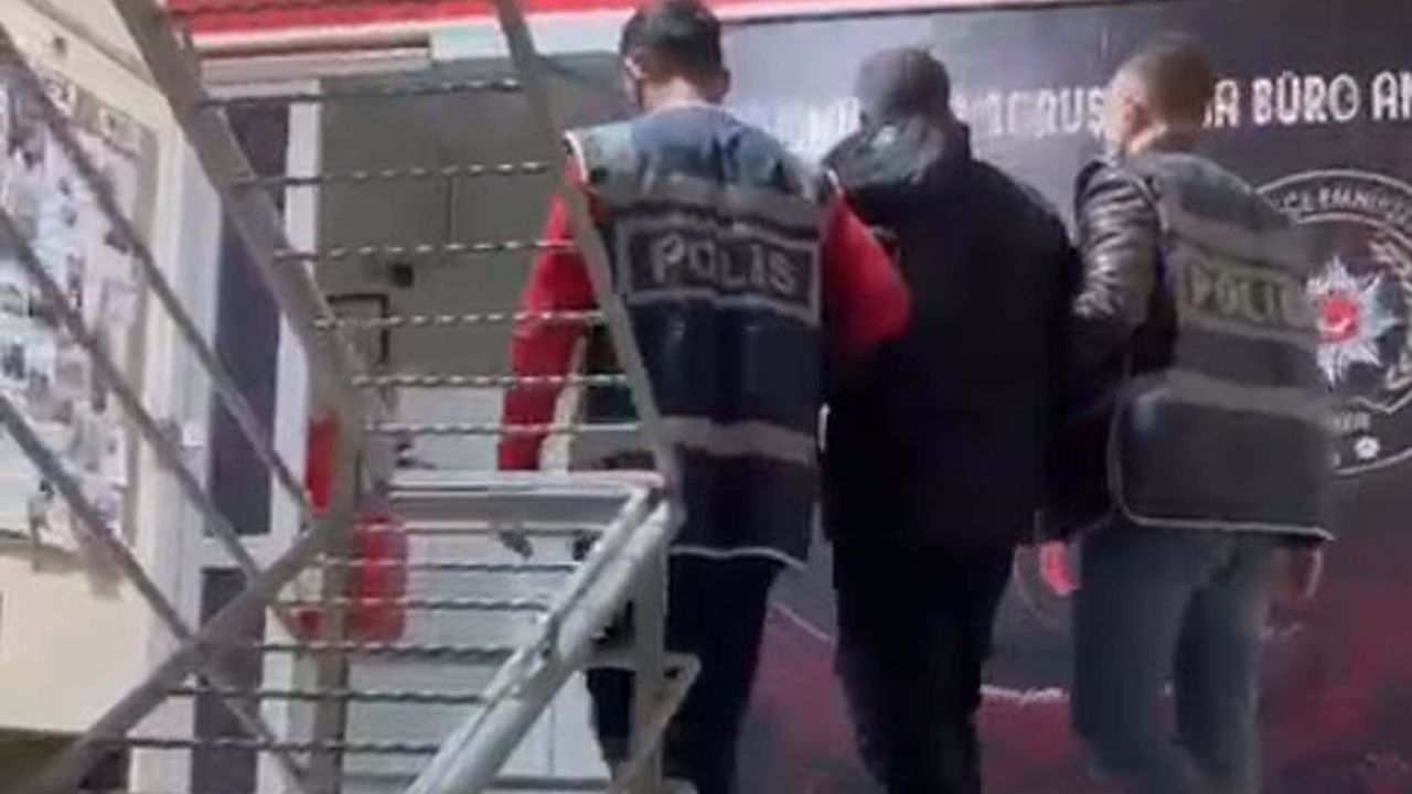 Kılık değiştirip ilçe ilçe kaçtı… Bagajda yakalandı!