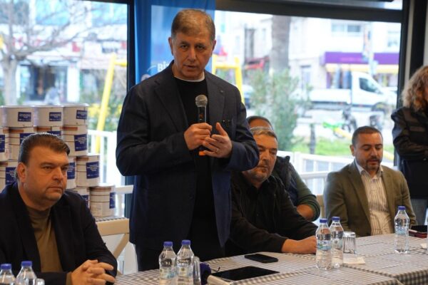 Tugay’dan Seferihisar’da destek mesajı: Üreten her...