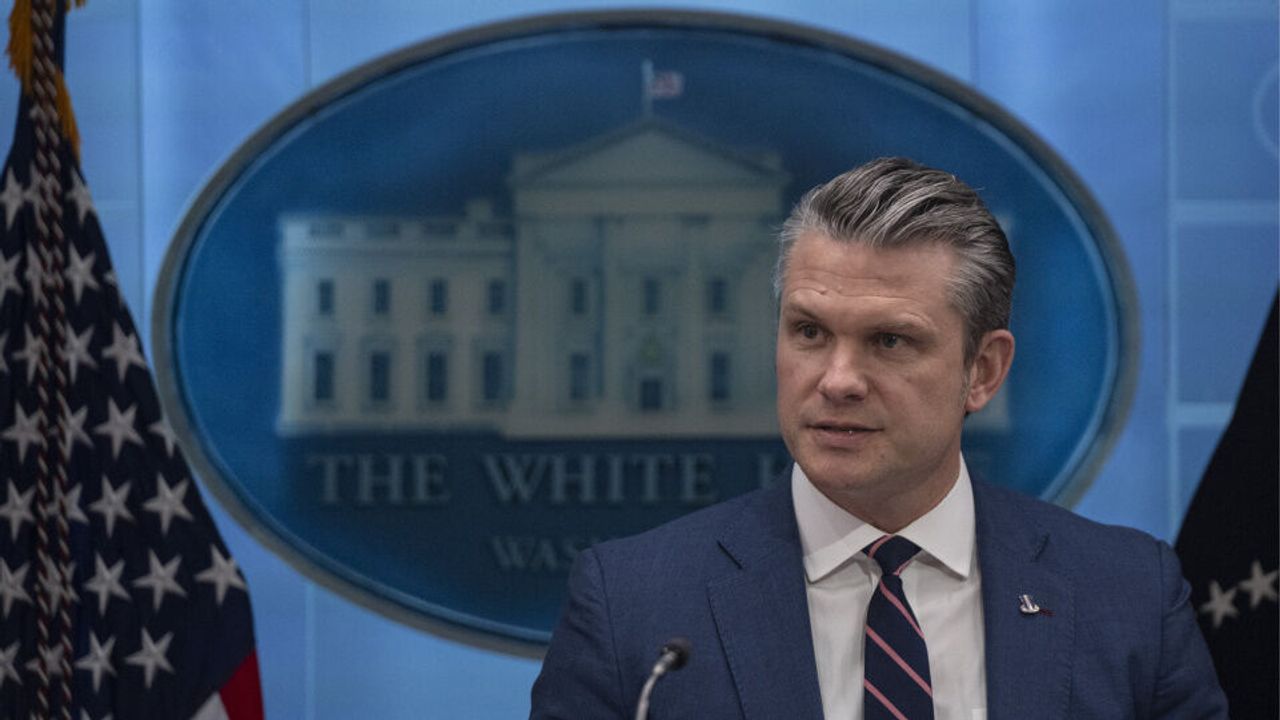 ABD Savunma Bakanı: Trump İran’a acıdı