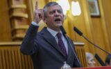 “Gerekirse boynumuzu vereceğiz ama boyun eğm... “Gerekirse boynumuzu vereceğiz ama boyun eğm...