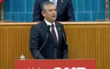 CHP lideri Özel: ‘Bir santim eğilmeyeceğiz!&... CHP lideri Özel: ‘Bir santim eğilmeyeceğiz!&...