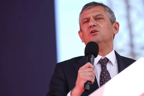 Özgür Özel: Türkiye’de bütün yasakları gider... Özgür Özel: Türkiye’de bütün yasakları gider...
