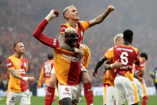 Manchester United’ın eski yıldızından Victor...