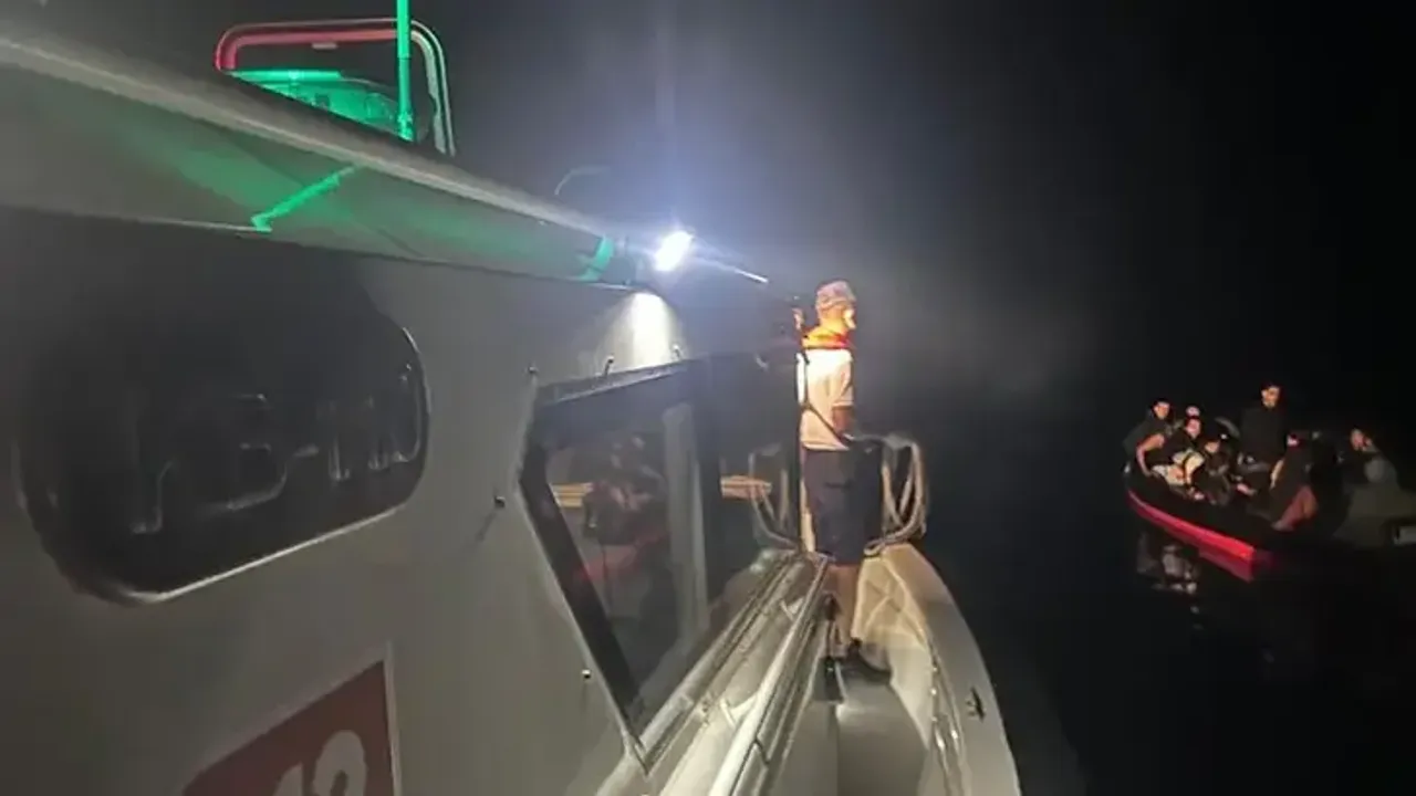 Bodrum’da 32 kaçak göçmen kurtarıldı