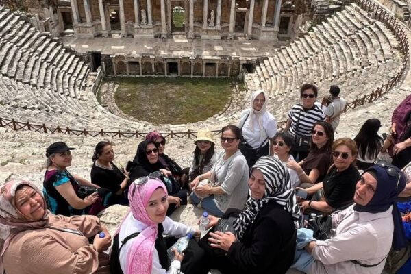 Büyükşehir’in kültür gezileriyle 9 bin 714 kadın t... Büyükşehir’in kültür gezileriyle 9 bin 714 kadın t...