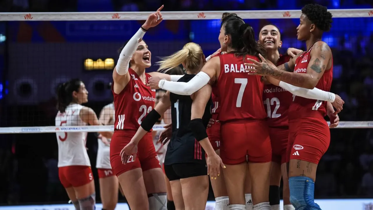 Filenin Sultanları finalde: Rakip Brezilya!