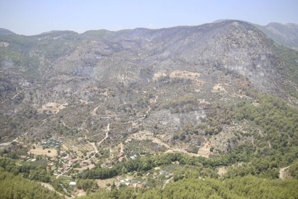 Fethiye’de yanan alanlar havadan görüntülend... Fethiye’de yanan alanlar havadan görüntülend...