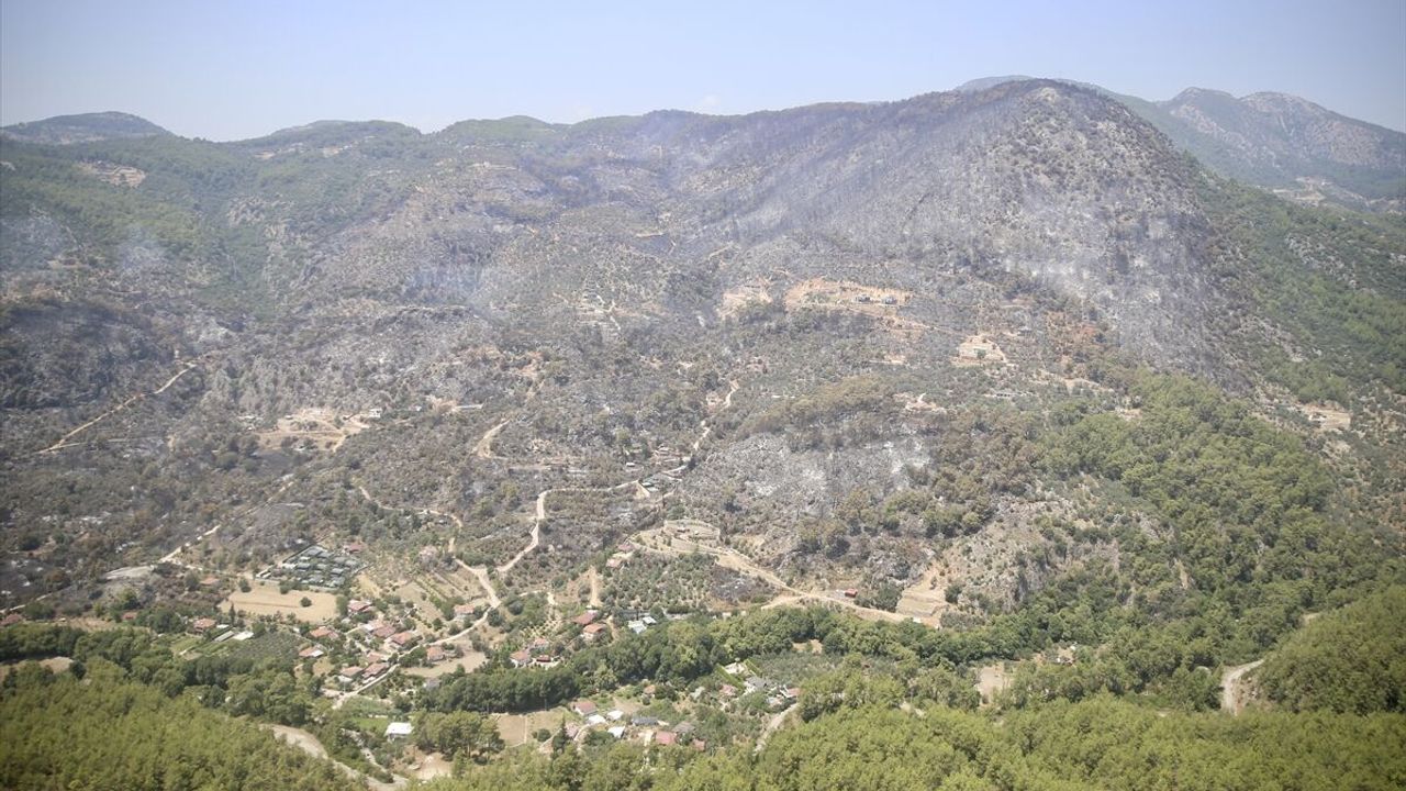 Fethiye’de yanan alanlar havadan görüntülendi