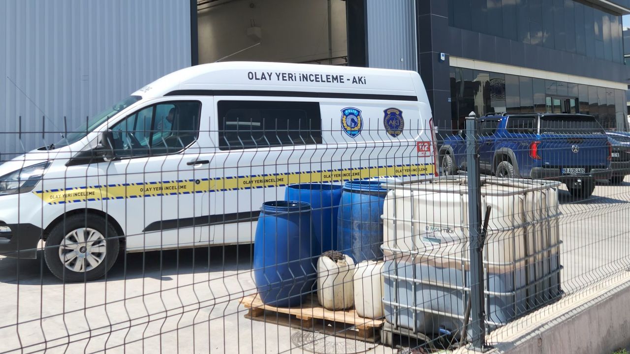Fabrikada korkunç ölüm: Pres makinesine sıkışan işçi hayatını kaybetti