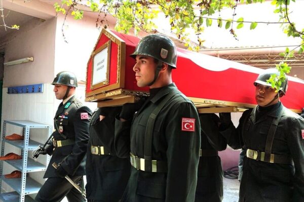 İzmir’de Kıbrıs gazisine son görev