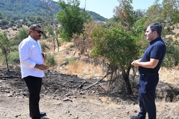 Manisa Büyükşehir’in yangın tankeri köyü alevlerde...