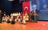 Didim’de Türk Sanat Müziği rüzgarı: ‘Şarkılar Geçi... Didim’de Türk Sanat Müziği rüzgarı: ‘Şarkılar Geçi...